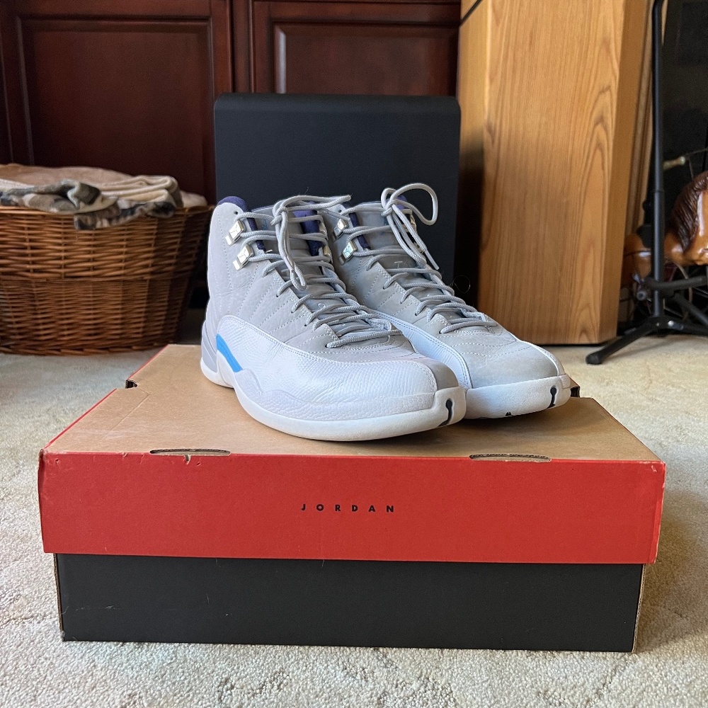 Jordan 12 Retro Grey University Blue